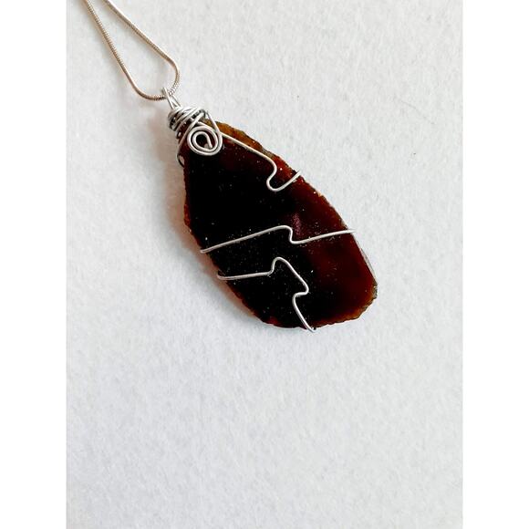 Brown Agate Slice Wire Wrap Necklace - Handmade Jewelry - Picture 3 of 4